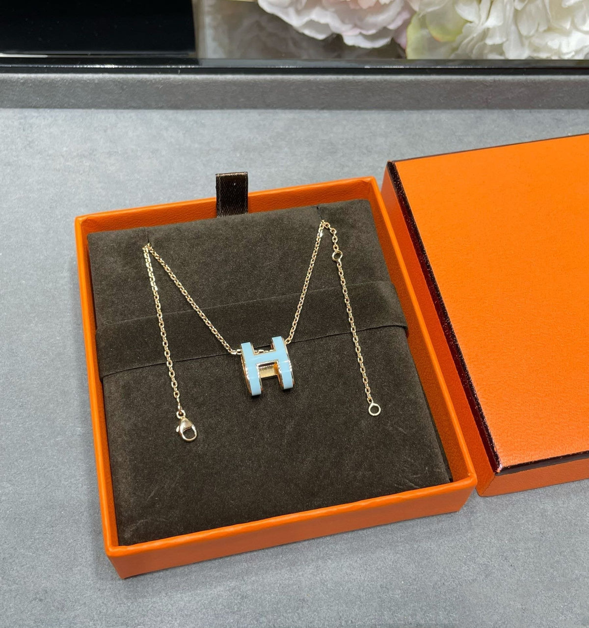 [Cadisa]POP H SKY BLUE NECKLACE