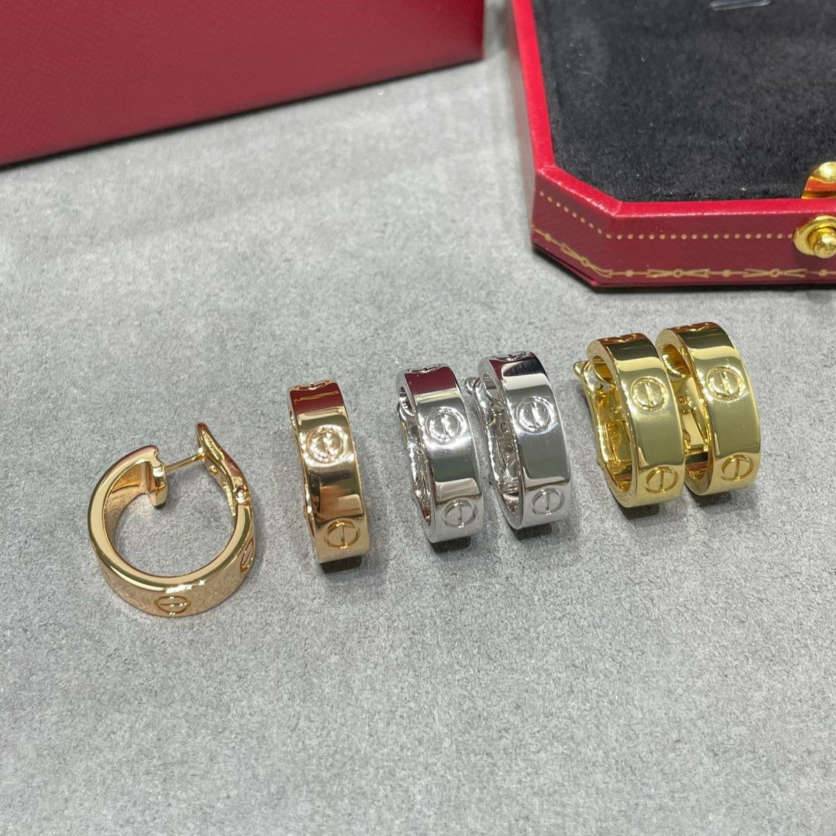 [Cadisa] LOVE 5.5MM EARRINGS