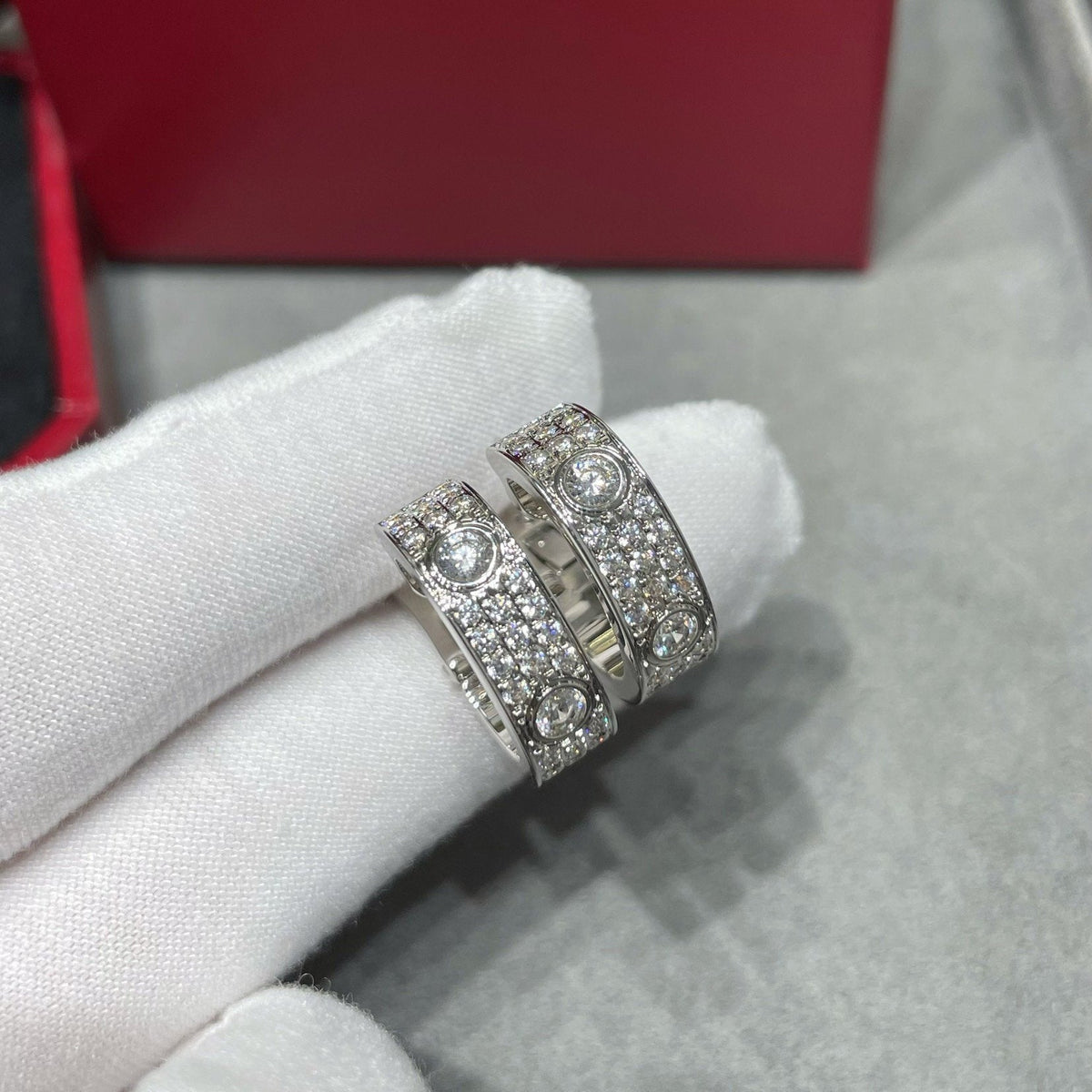 [Cadisa] LOVE 5.5MM DIAMOND PAVED EARRINGS