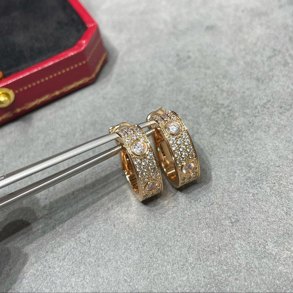 [Cadisa] LOVE 5.5MM DIAMOND PAVED EARRINGS