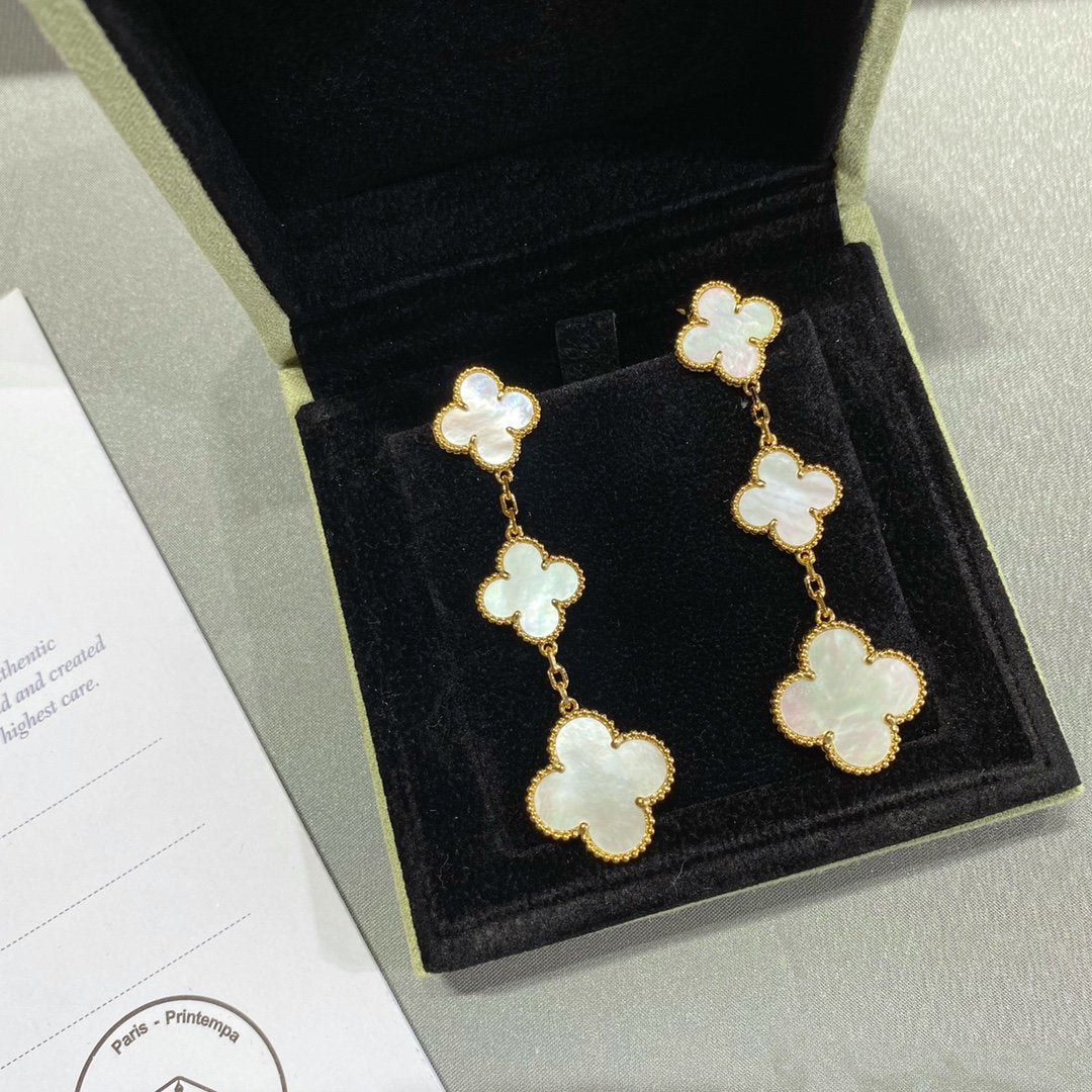 [Cadisa]CLOVER MOP 3 MOTIFS GOLD EARRINGS