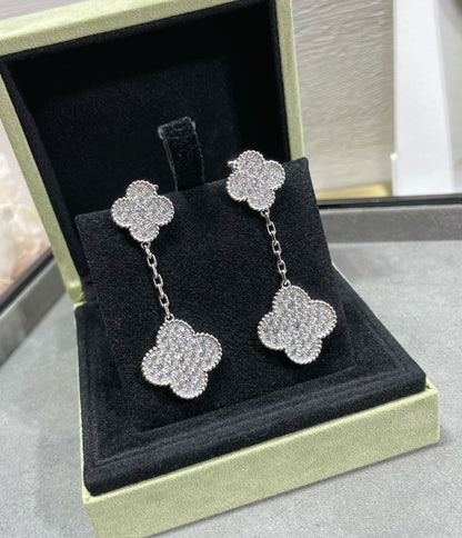 [Cadisa]CLOVER 2 MOTIFS DIAMOND PAVED SILVER EARRINGS