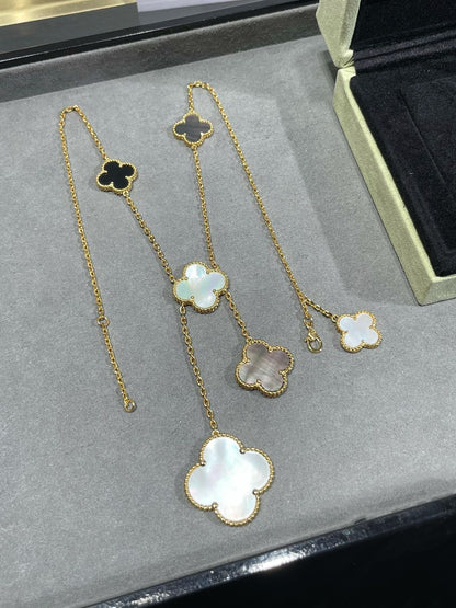 [Cadisa]CLOVER 6 MOTIF MOP ONYX GOLD NECKLACE