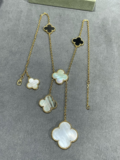 [Cadisa]CLOVER 6 MOTIF MOP ONYX GOLD NECKLACE