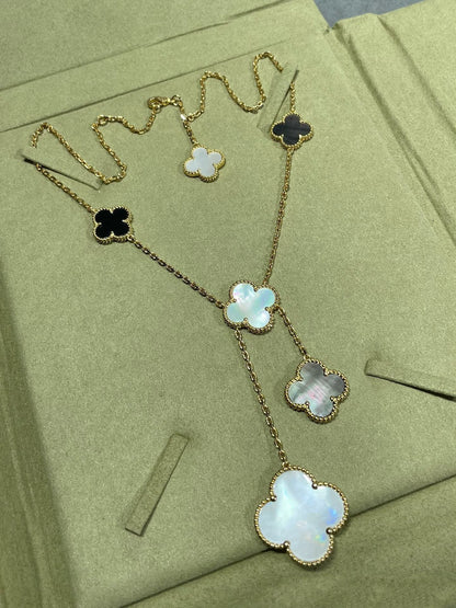 [Cadisa]CLOVER 6 MOTIF MOP ONYX GOLD NECKLACE
