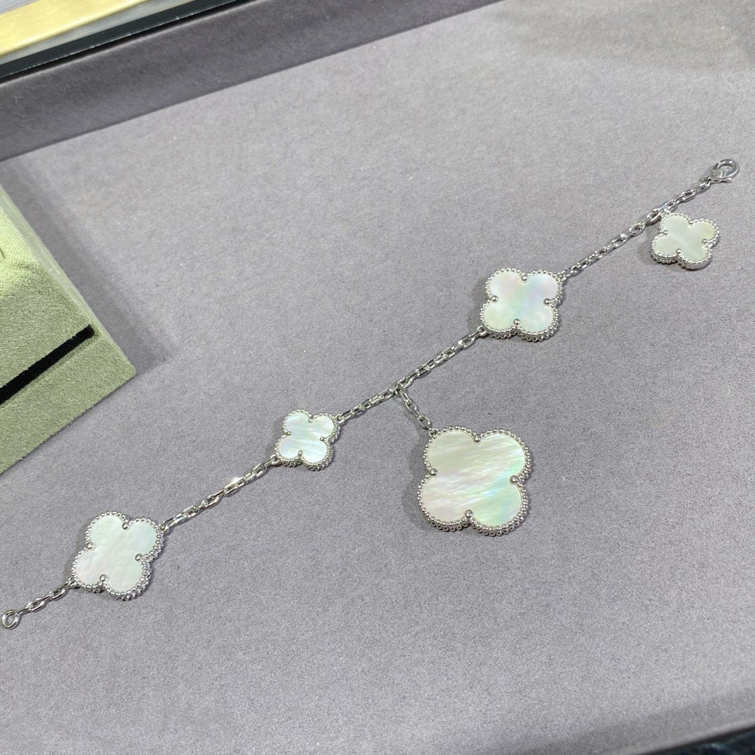 [Cadisa]CLOVER 5 MOTIF WHITE MOP SILVER BRACELET