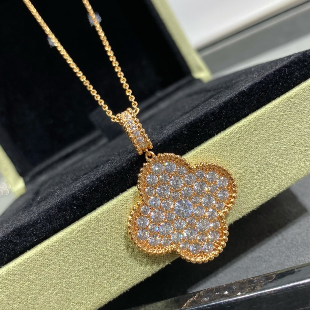 [Cadisa]CLOVER 25MM LARGE PEDANT DIAMOND PAVED LONG NECKLACE