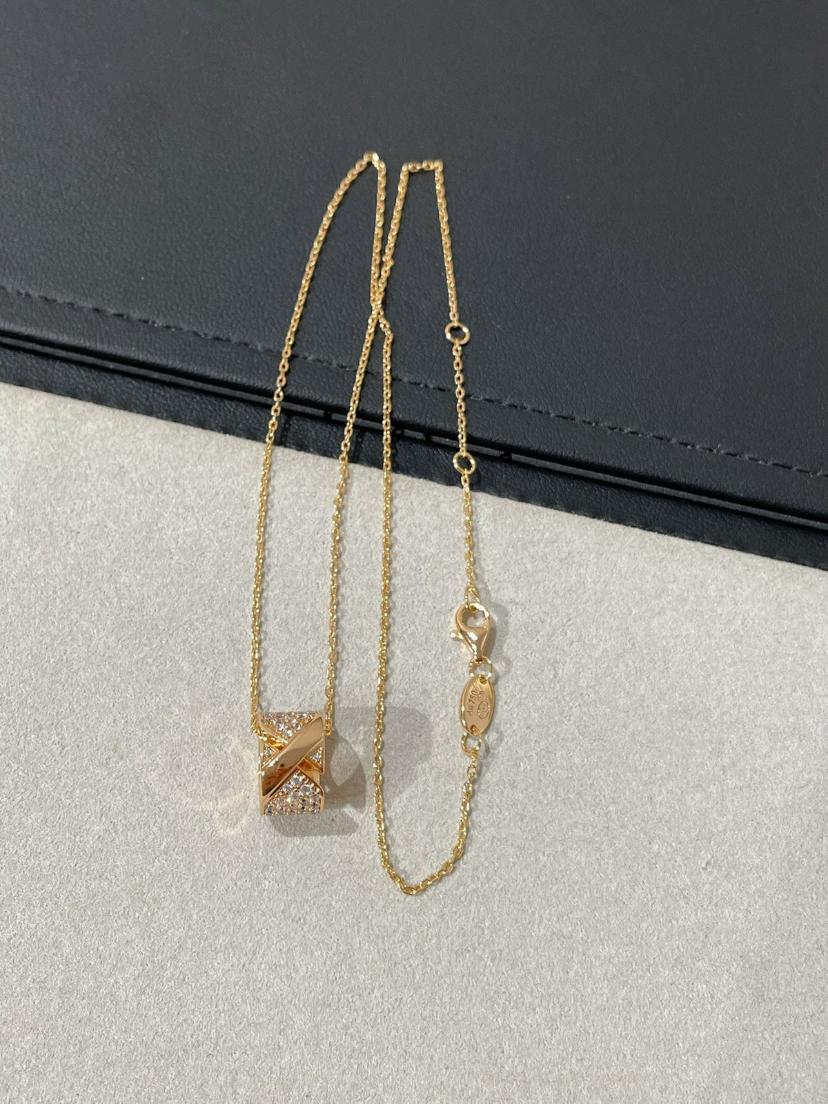 [Cadisa]LIENS EVIDENCE DIAMOND PAVED NECKLACE