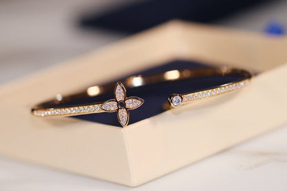 [Cadisa]IDYLLE GOLD OPEN BRACELET DIAMOND PAVED
