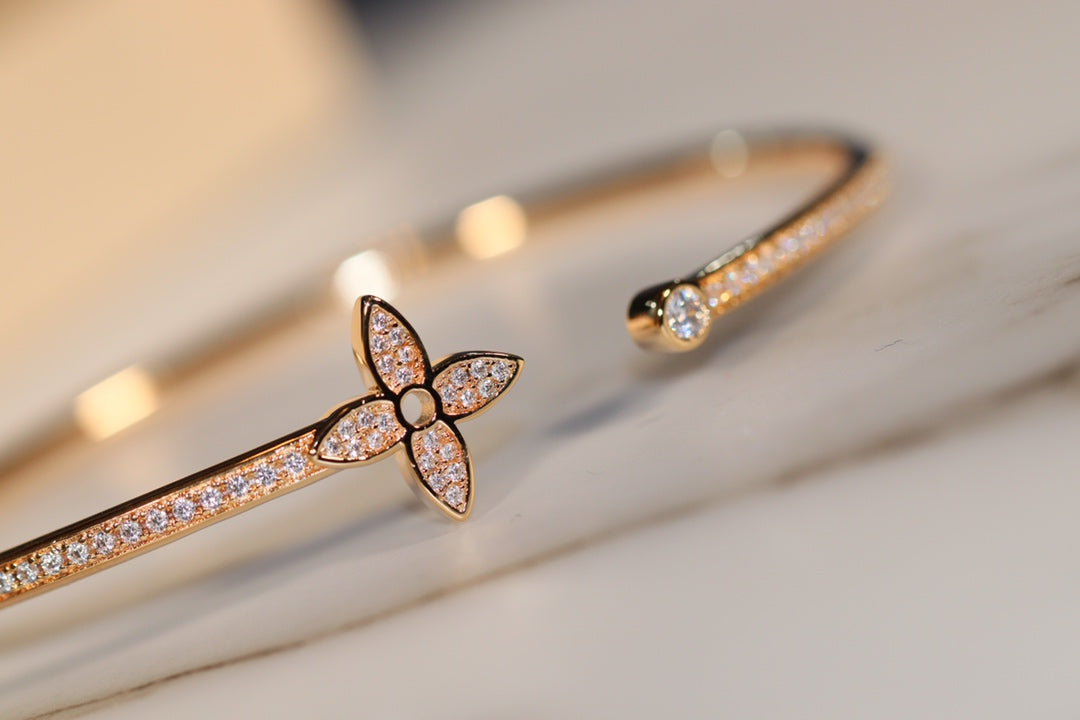 [Cadisa]IDYLLE GOLD OPEN BRACELET DIAMOND PAVED