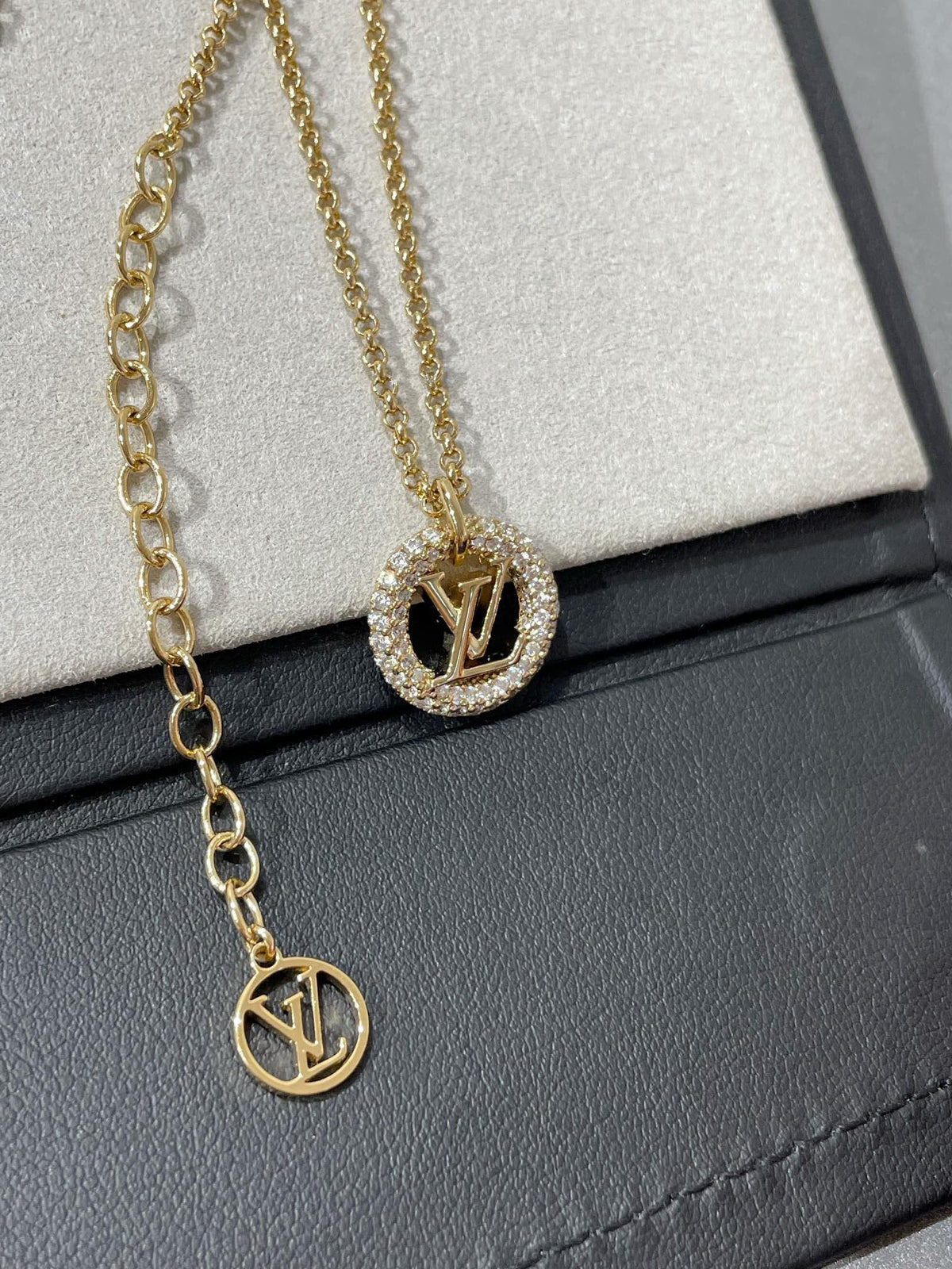 [Cadisa]BY NIGHT DIAMOND PAVED NECKLACE