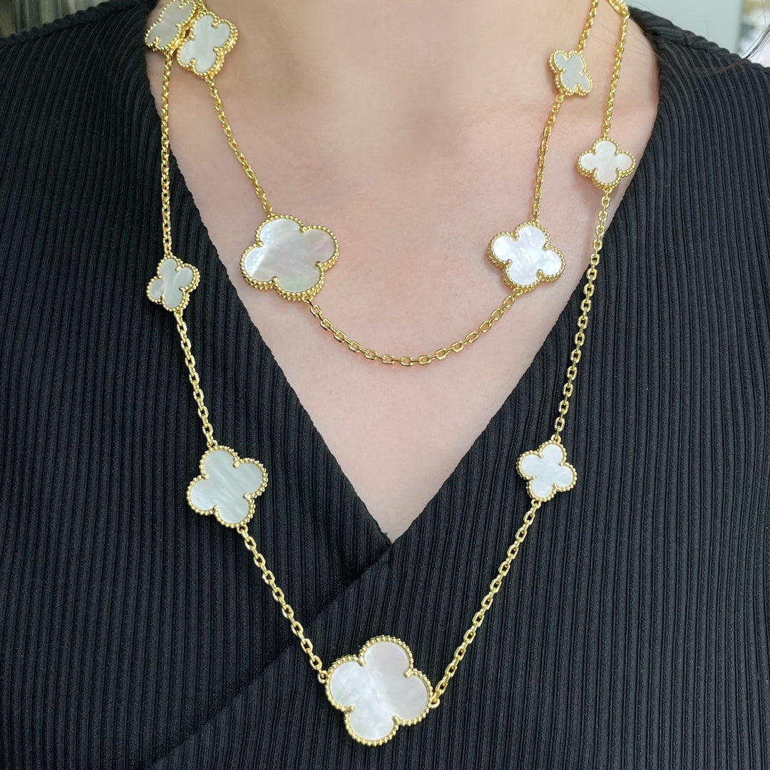 [Cadisa]CLOVER 16 MOTIF WHITE MOP GOLD NECKLACE
