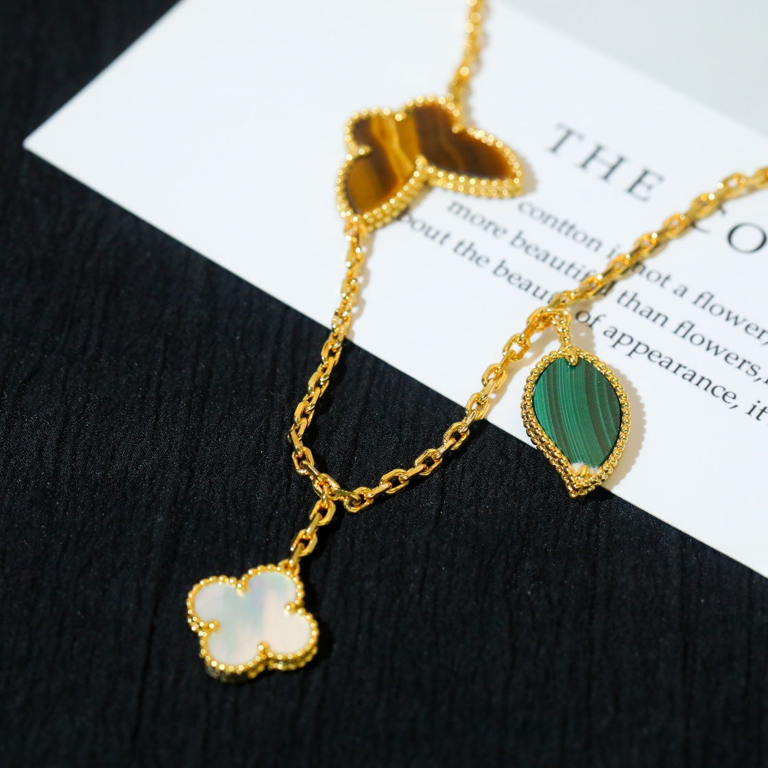 [Cadisa]LUCKY SPRING 5 MOTIF GOLD BRACELET