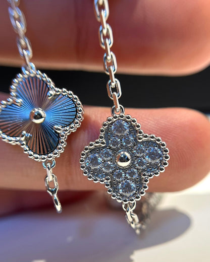 [Cadisa] CLOVER 5 MOTIF LASER BRACELET COLLECTION
