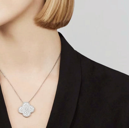 [Cadisa]CLOVER 25MM LARGE PENDANT DIAMOND PAVED SILVER NECKLACE