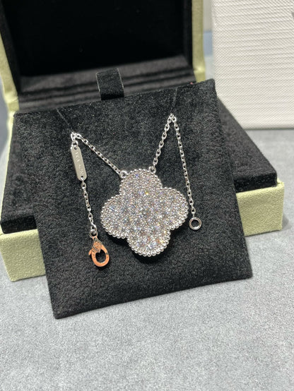 [Cadisa]CLOVER 25MM LARGE PENDANT DIAMOND PAVED SILVER NECKLACE