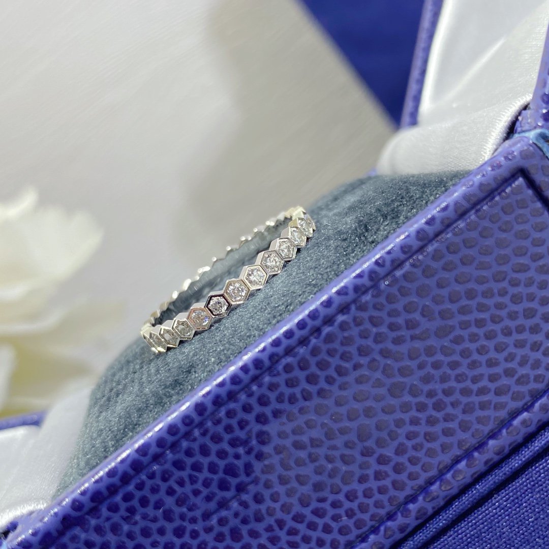 [Cadisa]BEE LOVE DIAMOND PAVED SMALL RING