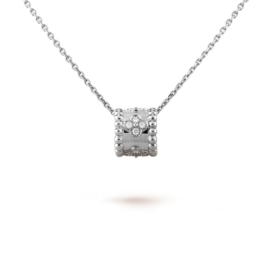 [Cadisa]PERLEE PEDANT SIVLER DIAMOND NECKLACE