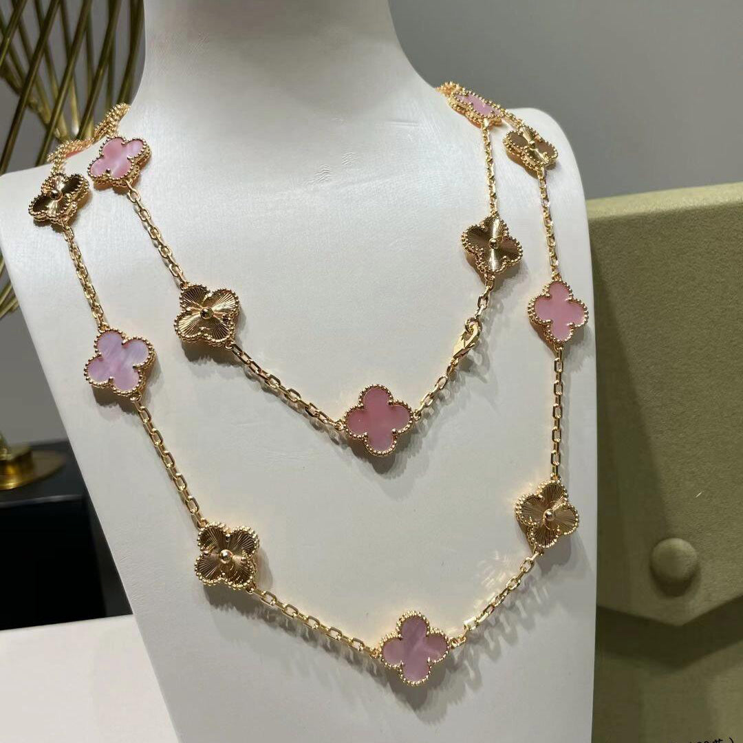[Cadisa]CLOVER 20 MOTIFS LASER PINK MOP NECKLACE