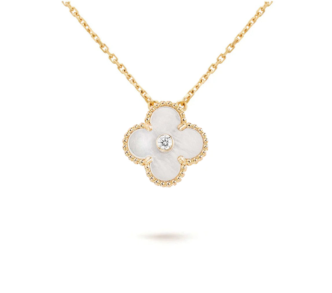 [Cadisa]CLOVER 15MM CHRISTMAS LIMITED EDITION SINGLE FLOWER NECKLACE