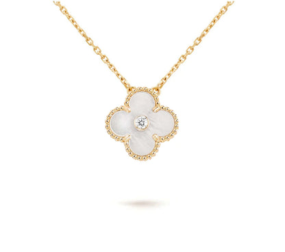 [Cadisa]CLOVER 15MM CHRISTMAS LIMITED EDITION SINGLE FLOWER NECKLACE