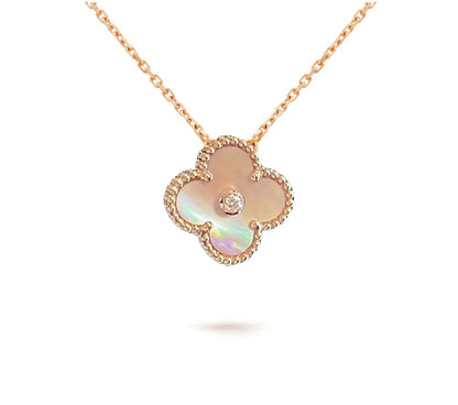 [Cadisa]CLOVER 15MM CHRISTMAS LIMITED EDITION SINGLE FLOWER NECKLACE