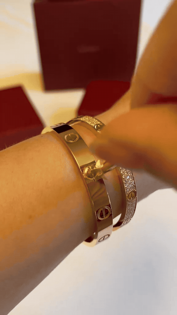 [Cadisa] LOVE  Classic & Diamond-Paved Bracelet Stack Set