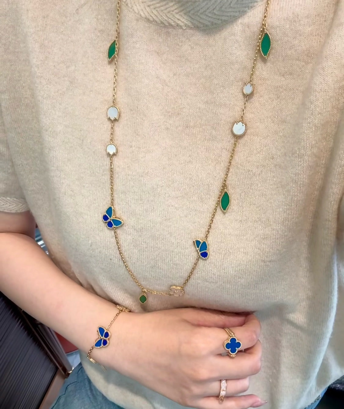 [Cadisa]LUCKY SPRING BUTTERFLY 15 FLOWER NECKLACE