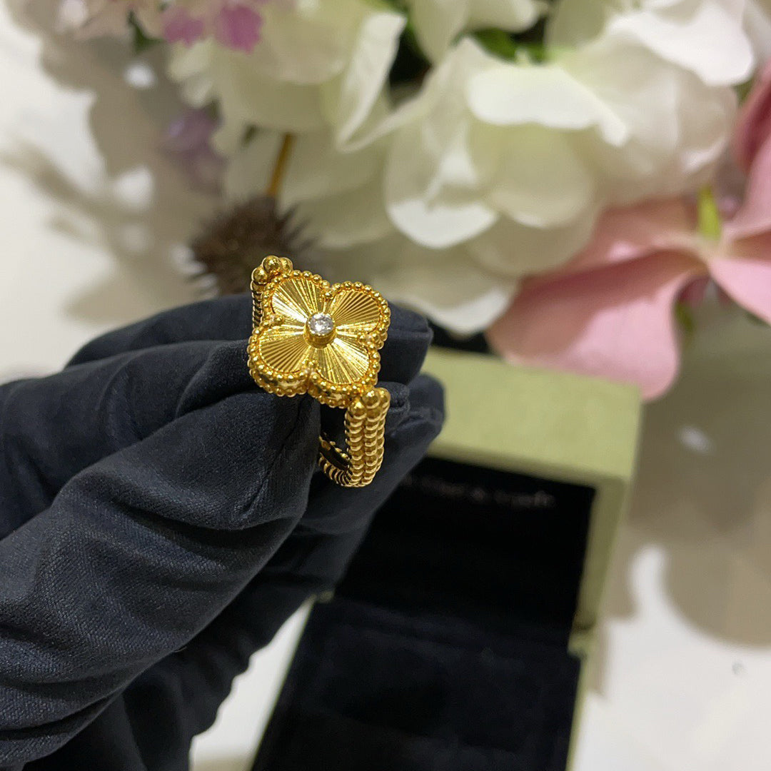 [Cadisa]CLOVER RIVERSIBLE RING GOLD COLLECTION