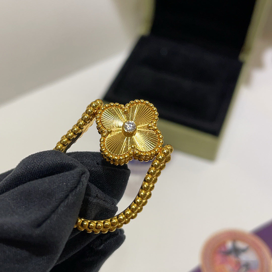 [Cadisa]CLOVER RIVERSIBLE RING GOLD COLLECTION