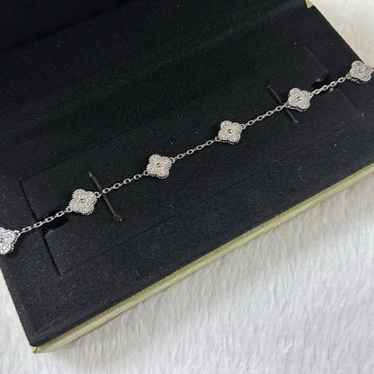 [Cadisa]CLOVER 6 MOTIF DIAMOND BRACELET