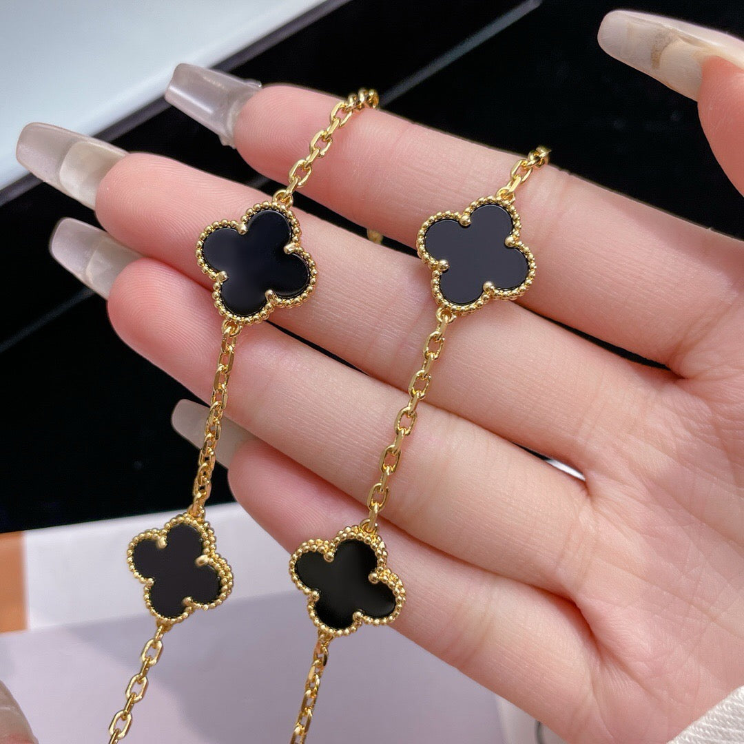 [Cadisa]CLOVER 10 MOTIFS ONYX NECKLACE