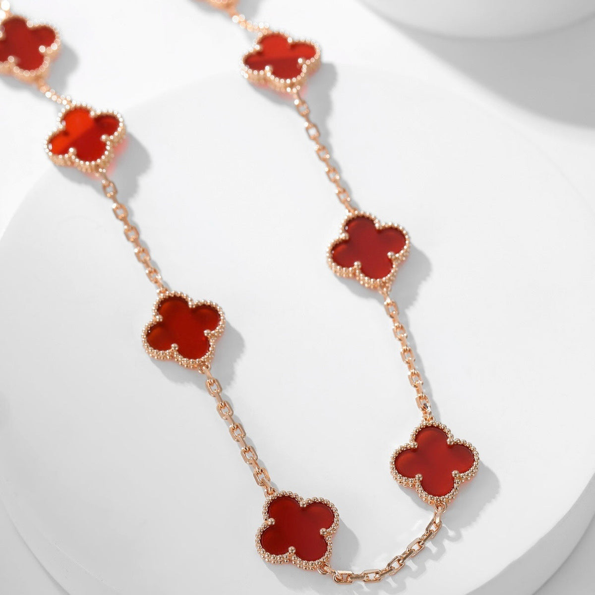 [Cadisa]CLOVER 10 MOTIFS CARNELIAN NECKLACE