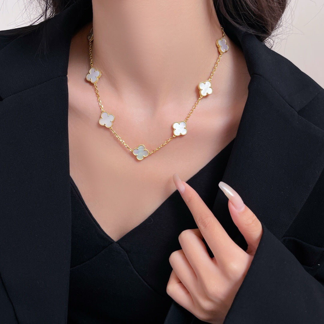 [Cadisa]CLOVER 10 MOTIFS WHITE MOTHER OF PEARL NECKLACE