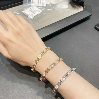[Cadisa]CLOVER BRACELET 4MM DIAMONDS