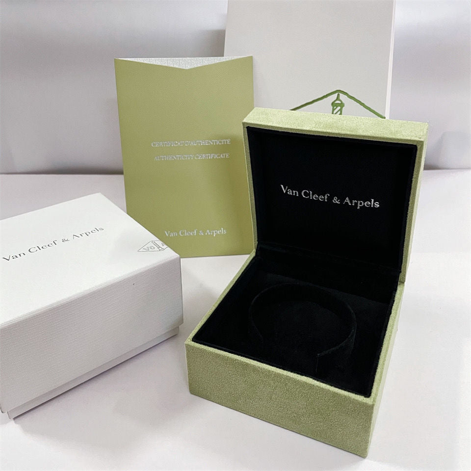 [Cadisa] VA CLOVER BOX GIFT BAG