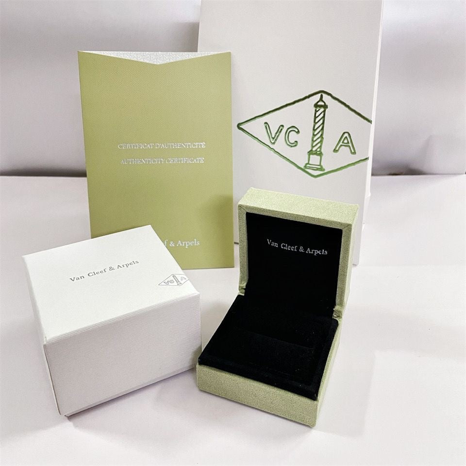 [Cadisa] VA CLOVER BOX GIFT BAG