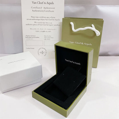 [Cadisa] VA CLOVER BOX GIFT BAG