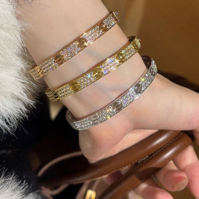 [Cadisa] LOVE BRACELET 6.1MM DIAMOND-PAVED