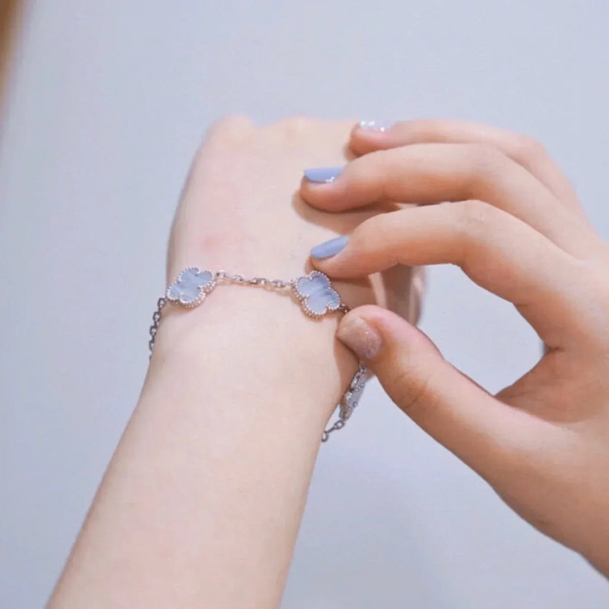 [Cadisa] CLOVER 5 MOTIF PURPLE CHALCEDONY BRACELET COLLECTION
