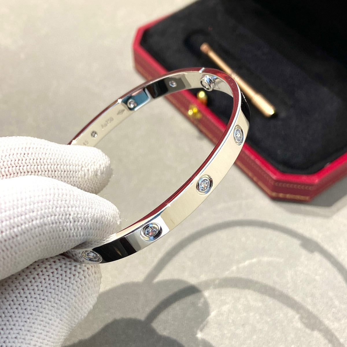 [Cadisa] LOVE BRACELET 6.1MM 10 DIAMONDS