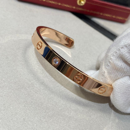 [Cadisa] LOVE BRACELET 6.1MM 1 DIAMOND OPEN CUFF