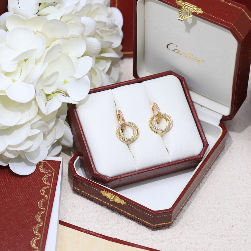 [Cadisa] TRINITY HALF DIAMOND  EARRINGS