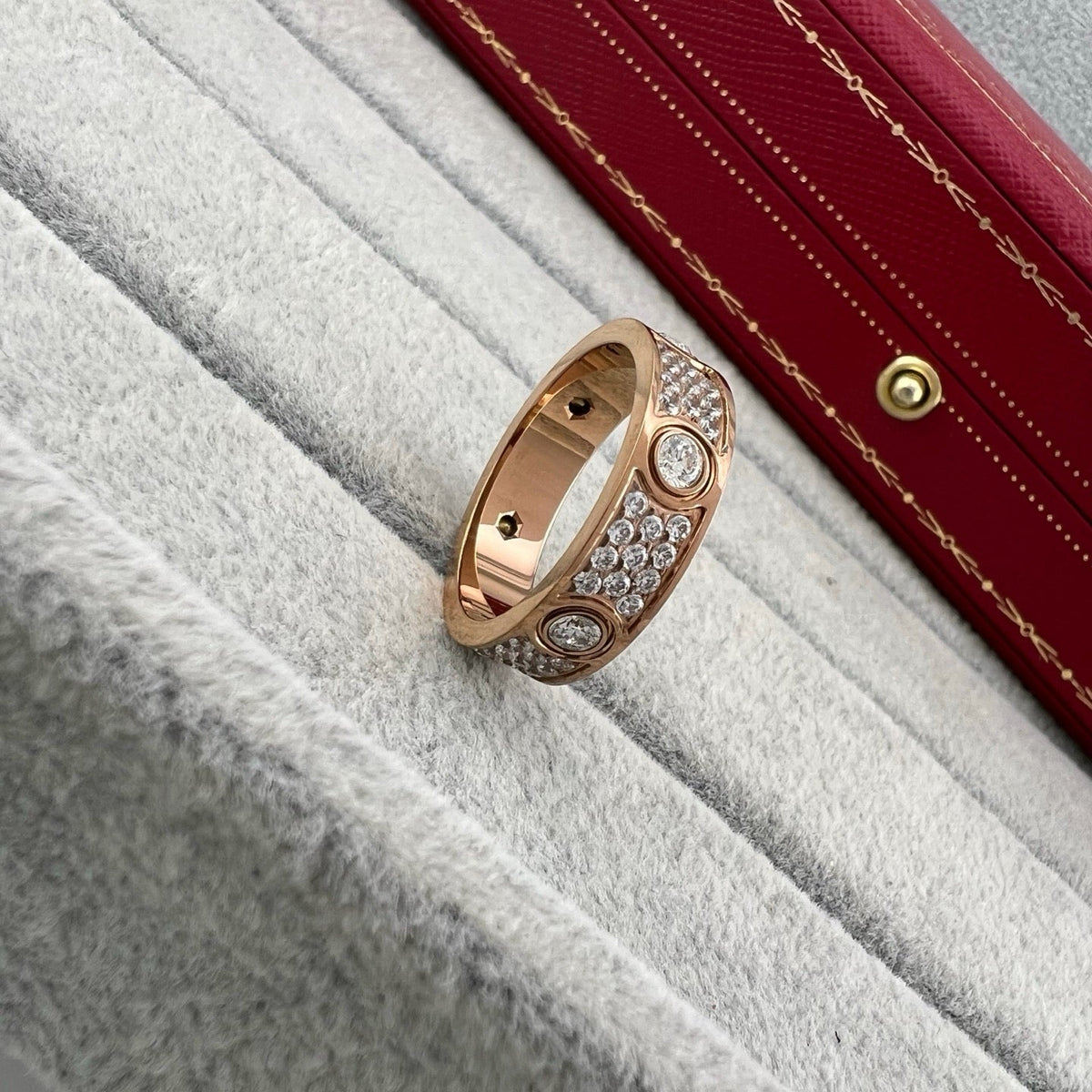[Cadisa] LOVE 5.5MM FULL-PAVE 6-DIAMOND RING