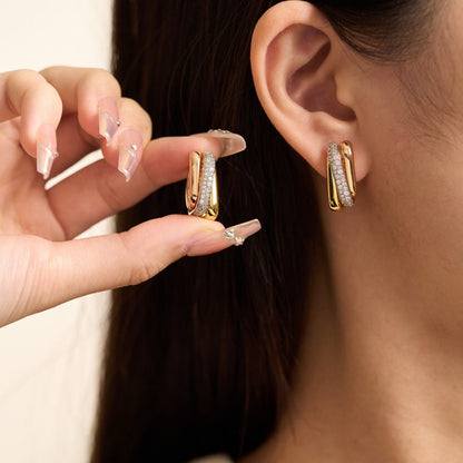 [Cadisa] TRINITY HALF DIAMOND  CUSHION EARRINGS