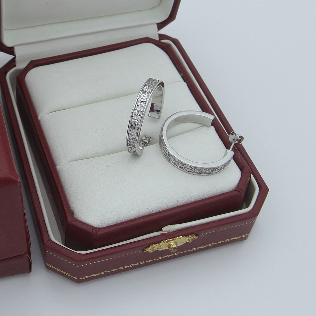 [Cadisa] LOVE EARRINGS 3.6MM DIAMOND PAVED