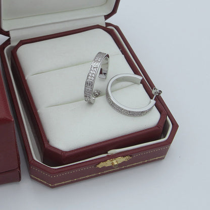 [Cadisa] LOVE EARRINGS 3.6MM DIAMOND PAVED