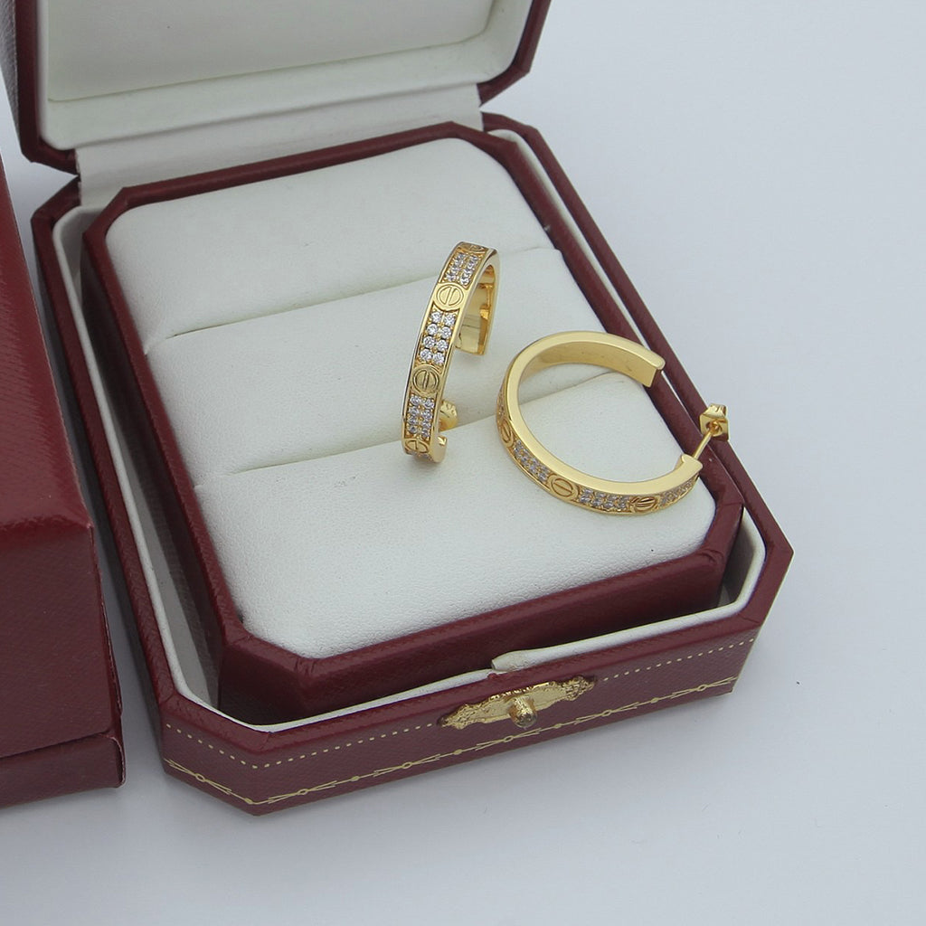 [Cadisa] LOVE EARRINGS 3.6MM DIAMOND PAVED
