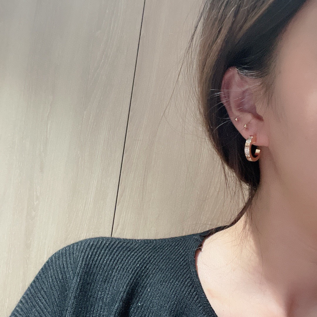 [Cadisa] LOVE 5.5MM DIAMOND PAVED EARRINGS