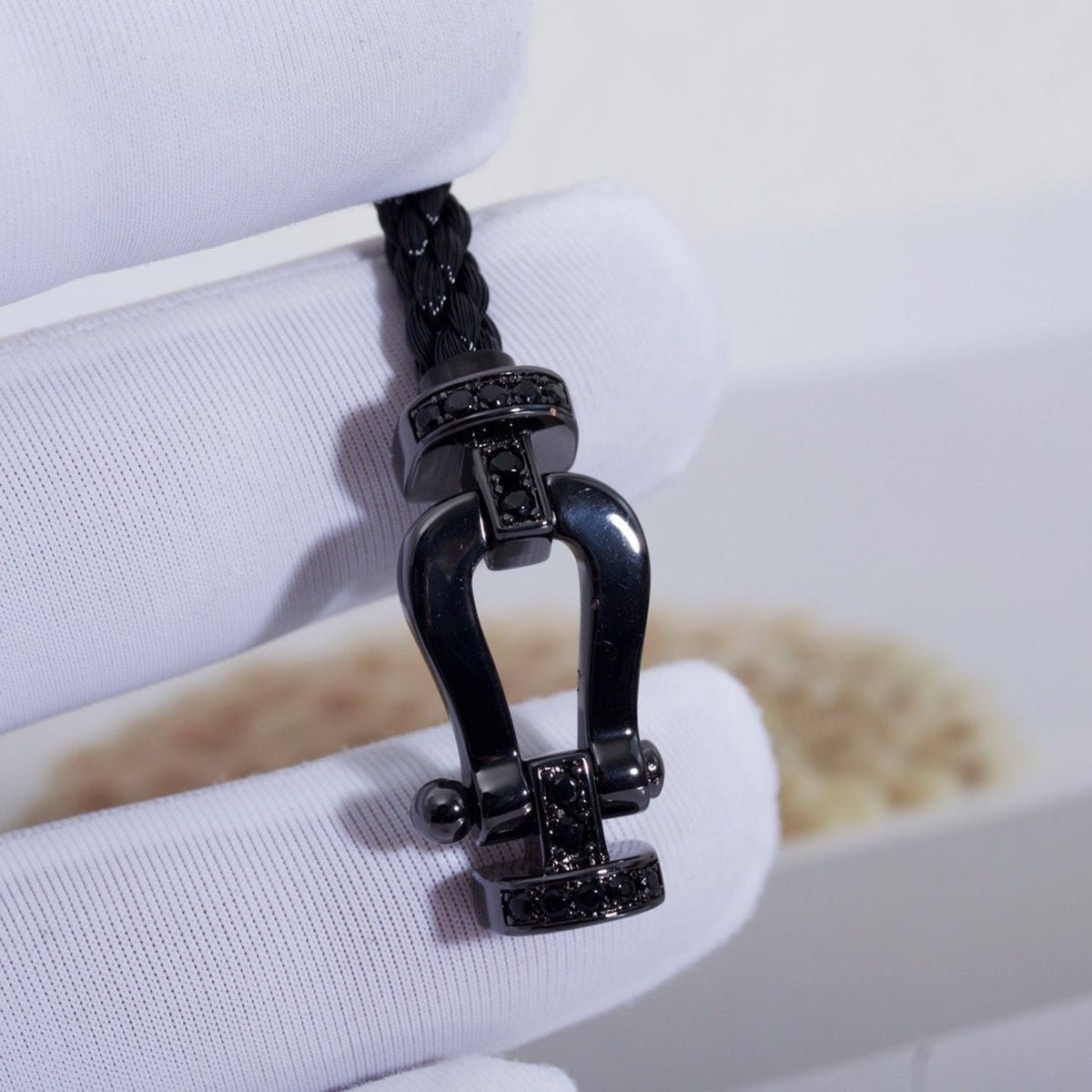 [Cadisa]FORCE LARGE SERIES HORSESHOE BLACK SAMURAI BRACELET